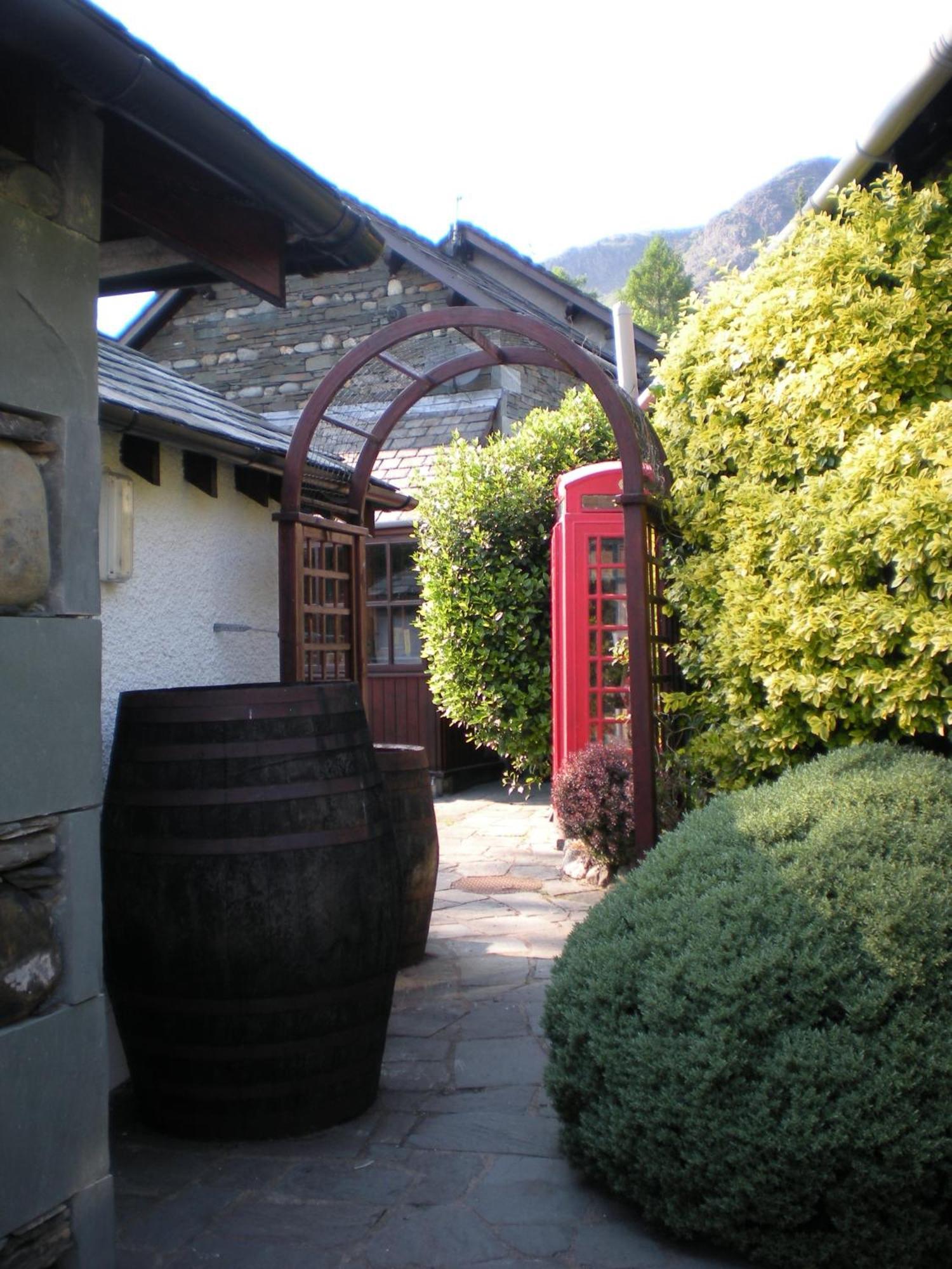 The Black Bull Inn And Hotel Конистън Екстериор снимка